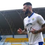 Bojan Siap Atasi Tujuh Pemain Asing