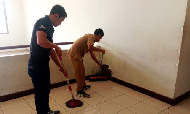 Saluran Air Bermasalah Akibatkan Gedung Bocor