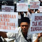 Guru Honorer Sesalkan Gaji yang Masih Minim
