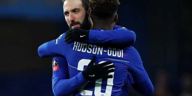 Tak Berguna, Chelsea Kembalikan Higuain ke Juventus Tak Berguna, Chelsea Kembalikan Higuain ke Juventus