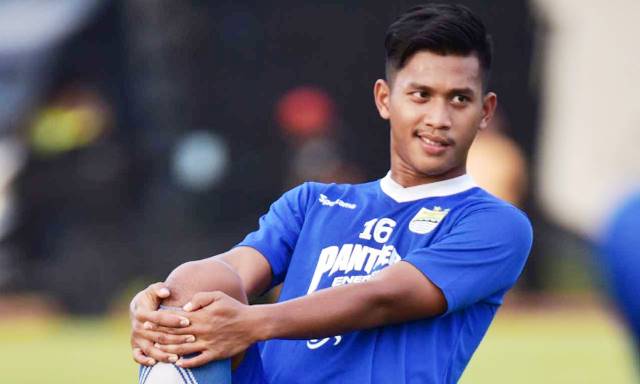 Bek Muda Persib Berpeluang Main Hadapi Persebaya