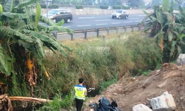 Kecelakaan Tunggal Tewaskan Dua Pria Cimahi Kecelakaan Tunggal Tewaskan Dua Pria Cimahi
