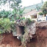 Jalan Longsor Belum Diperbaiki