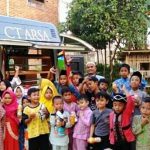 Para Santri Sambut Antusias Mobil IQra