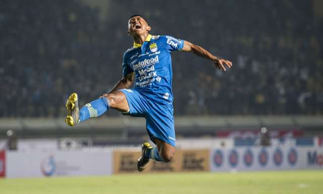 Febri, Penuhi Janji Bobotoh