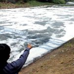 Sungai Berbau dan Hitam Dikeluhkan  Warga