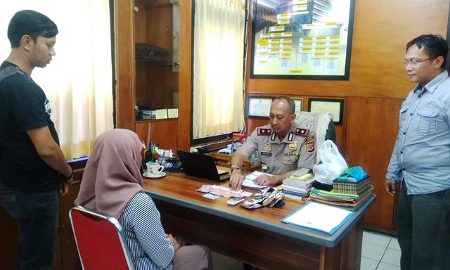 Pembeli Kopi Pakai Uang Palsu Bebas dari Tuduhan
