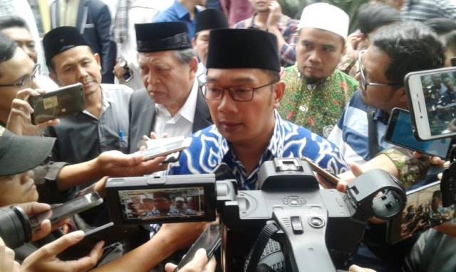 Tolak Penghapusan Pendidikan Agama dari Mapel Tolak Penghapusan Pendidikan Agama dari Mapel