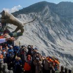 Aktivitas di Tangkuban Parahu Berangsur Normal