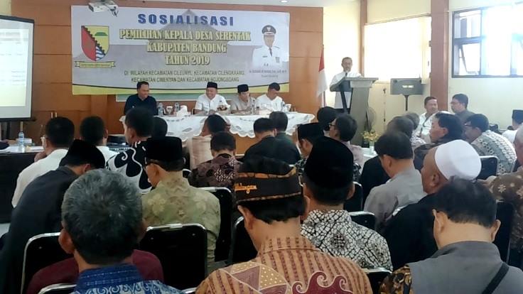 Camat Siap Memfasilitasi Warganya Camat Siap Memfasilitasi Warganya