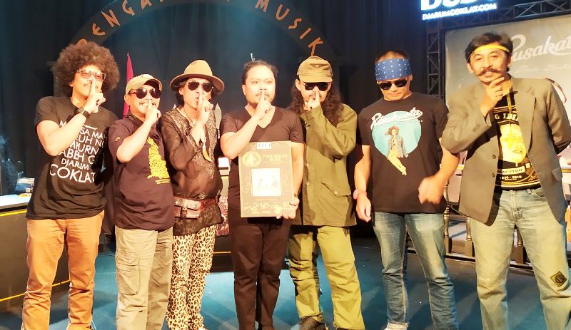 Eks Vokalis Payung Teduh Jadi Terdakwa