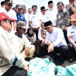 Gubernur Jabar Minta Pemda Terdampak Tumpahan Minyak Kalkulasi Kerugian