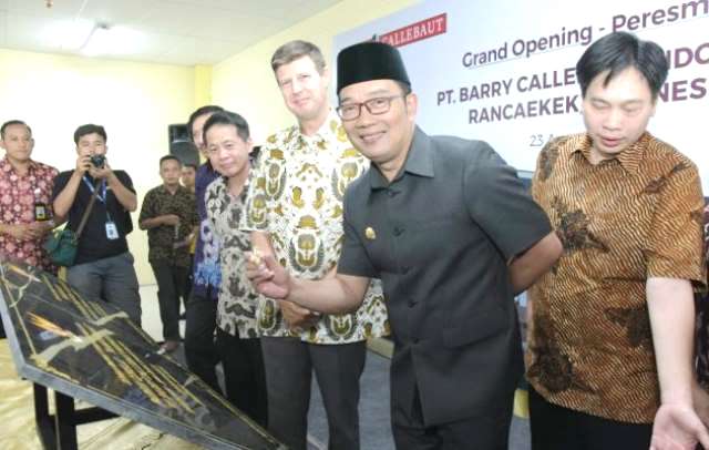 Gubernur Jabar Sebut Industri Kolaboratif sebagai Implementasi Ekonomi Pancasila Gubernur Jabar Sebut Industri Kolaboratif sebagai Implementasi Ekonomi Pancasila