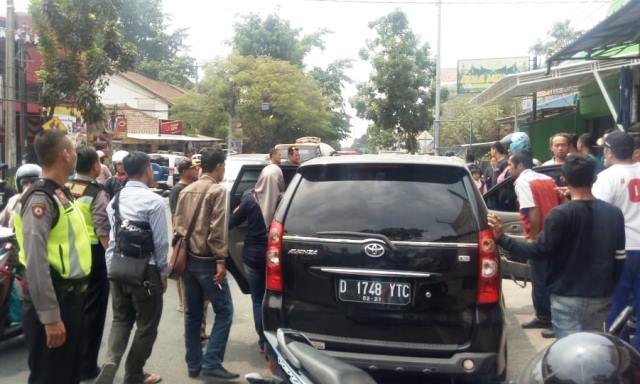 Perampok Gondol Ratusan Juta Perampok Gondol Ratusan Juta