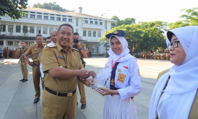 Tanamkan Wawasan Kebangsaan Melalui Cerdas Cermat