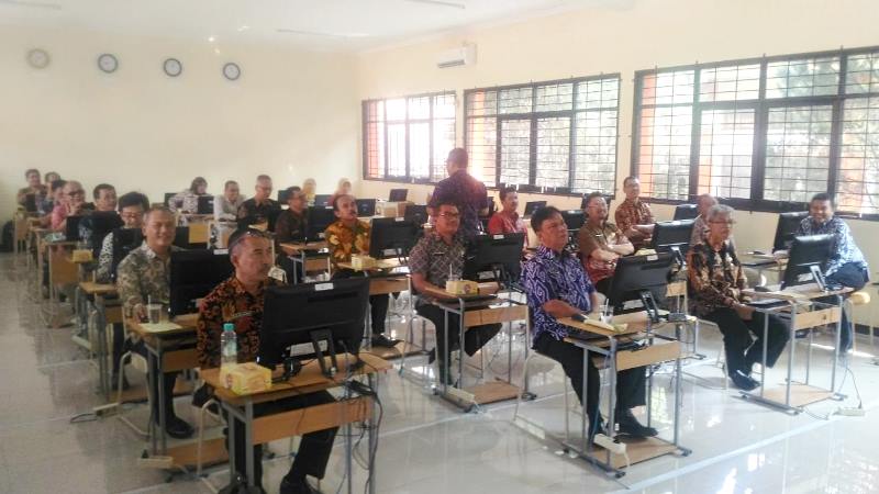 Uji Kompetensi Kepala Sekolah Uji Kompetensi Kepala Sekolah