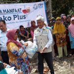 PLN UP3 Cimahi Bagikan 175 Paket Sembako Plus