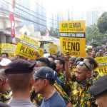 Kantor Partai Golkar Masih Digembok