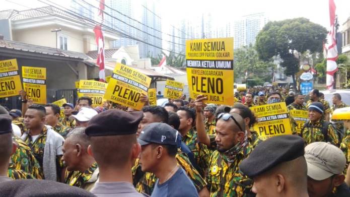 Kantor Partai Golkar Masih Digembok Kantor Partai Golkar Masih Digembok