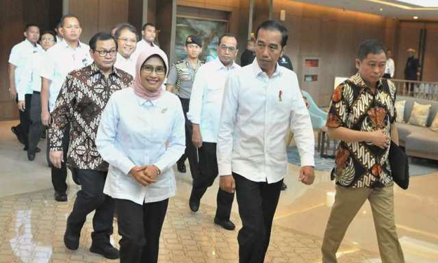 Jokowi Kirim Kode Keras