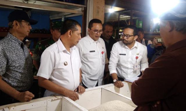 Kaji Kemungkinan Lakukan OPM