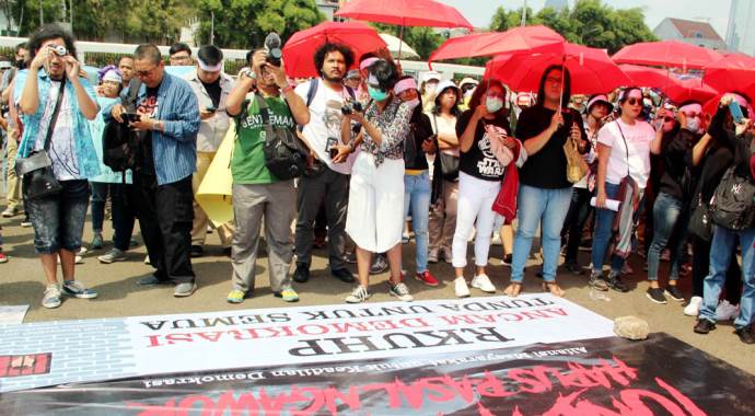 Pengesahan UU MD3 Diwarnai Aksi