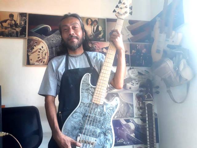Gitar Logam Ivan 'Berbunyi' Sampai Eropa