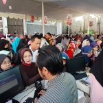 Gila, Grebek Pasar Kerudung Rabbani Dibanderol Rp 10 Ribu!