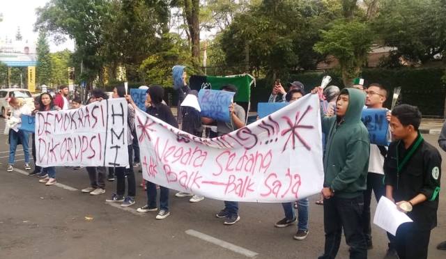 HMI Cabang Bandung Tolak Revisi Undang Undang KPK
