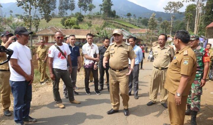 Interchange Tol Cikalongwetan Dikebut