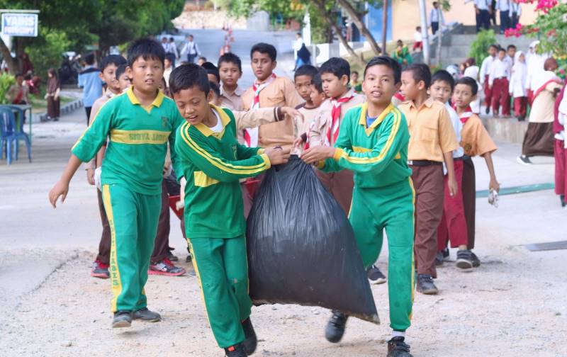 Lapisan Masyarakat Antusias Ikuti World Cleanup Day