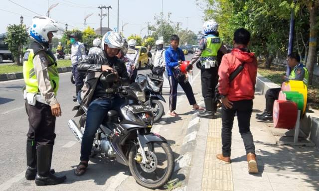 Polres Bandung Menjaring 13.980 Pelanggar Selama OPL 2019 Polres Bandung Menjaring 13.980 Pelanggar Selama OPL 2019