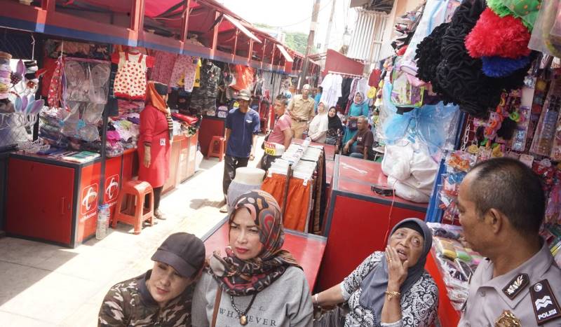 Pemkot Akselerasi Penataan PKL Cicadas Pemkot Akselerasi Penataan PKL Cicadas