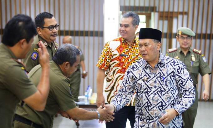 Penegak Perda Harus Teladan