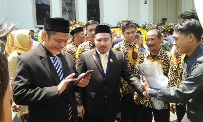 Ikuti Jejak dan Banyak Belajar dari Politisi Senior
