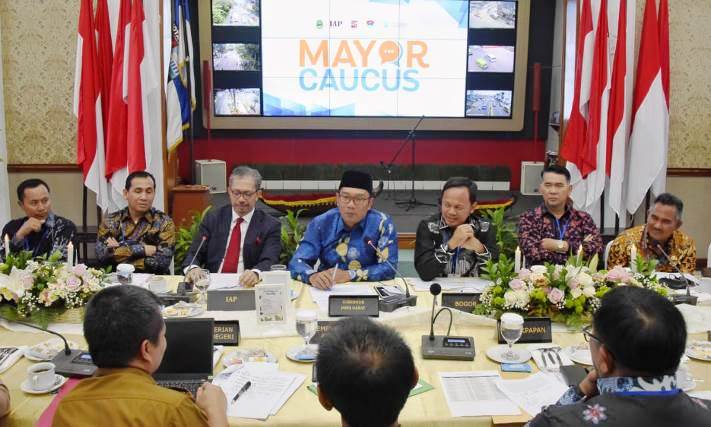 Ridwan Kamil Bahas Keadilan Fiskal di Mayor Caucus 55th ISOCARP World Planning Congress 2019 Ridwan Kamil Bahas Keadilan Fiskal di Mayor Caucus 55th ISOCARP World Planning Congress 2019