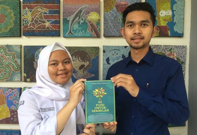 SMAN 9 Bandung Luncurkan Buku Ontologi Puisi SMAN 9 Bandung Luncurkan Buku Ontologi Puisi