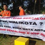 Beredar Spanduk Tuduhan Adanya Praktik Percaloan