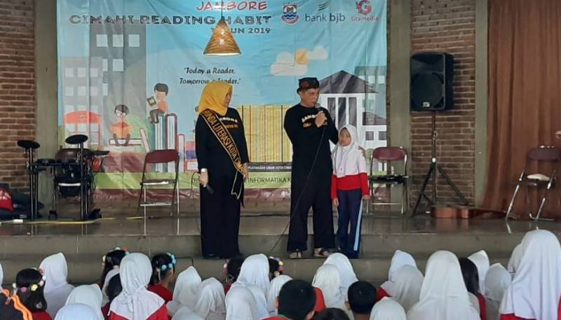 Tarik Minat Baca Melalui Jambore Reading Habit