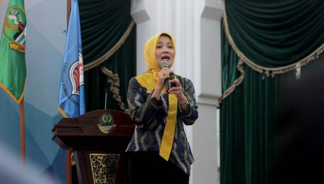 Tingkatkan Kompetensi Untuk Bisa Bersaing Tingkatkan Kompetensi Untuk Bisa Bersaing