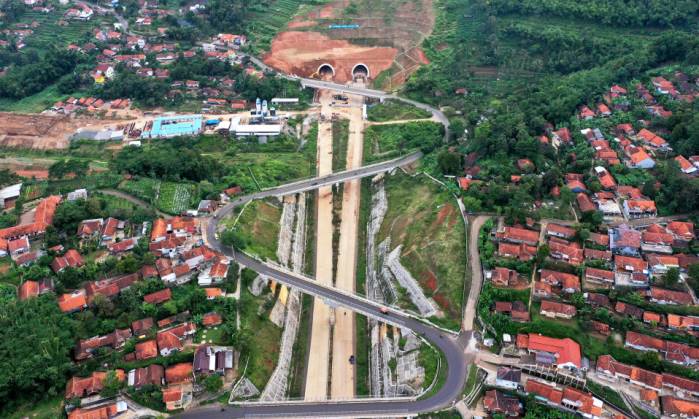 Tol Cisumdawu Akses Utama ke BIJB