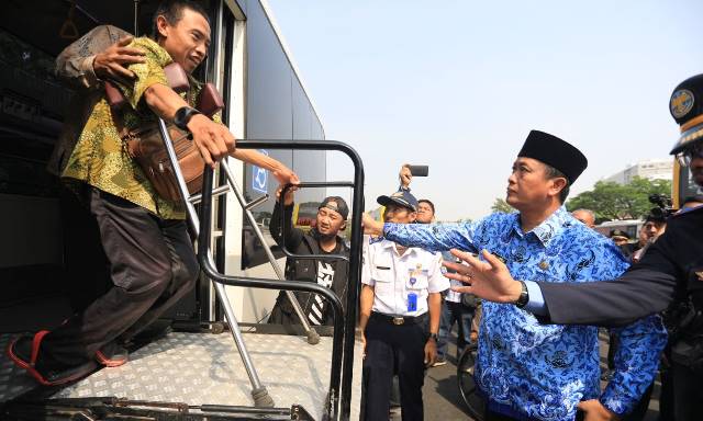 Pemkot Akan Tambah Jumlah Bus Ramah Disabilitas Pemkot Akan Tambah Jumlah Bus Ramah Disabilitas