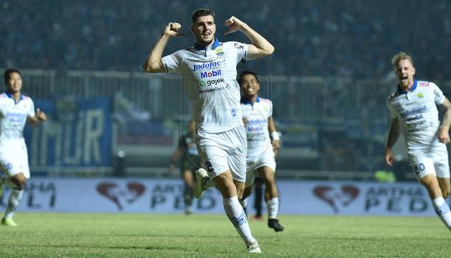 Dua Bek Andalan Persib Terancam Absen
