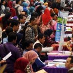 SULIT BEKERJA: Ribuan masyarakat lulusan SMA/SMK serta S1 masih belum mendapat pekerjaan. Hal tersebut diduga karena banyaknya perusahaan yang ’gulung tikar’. (Ilustrasi)