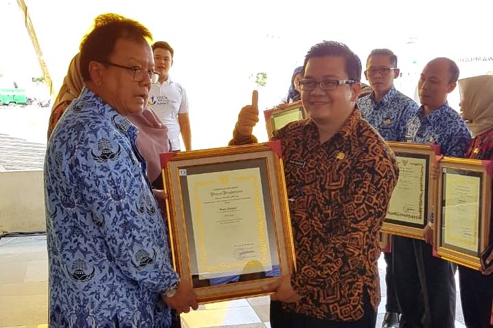 Aplikasi Sapu Tangan, Top 33 Kompetisi Sinovik Jabar 2019 Aplikasi Sapu Tangan, Top 33 Kompetisi Sinovik Jabar 2019