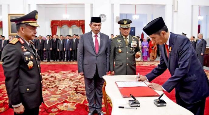 DPR Terima Surat Pemberhentian Kapolri