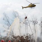 Heli Water Bombing Berhasil Padamkan Karhutla
