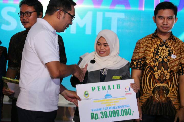 IPPNU Terima Penghargaan dari Gubernur Jabar Sebagai OKP Terbaik