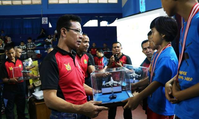 Turnamen Bulutangkis Junior Sukses Digelar Kadislitbangau Cup 2019