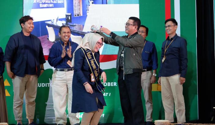 Kanwil DJP Jawa Barat I Beri Penghargaan Untuk KPP Terbaik 2019